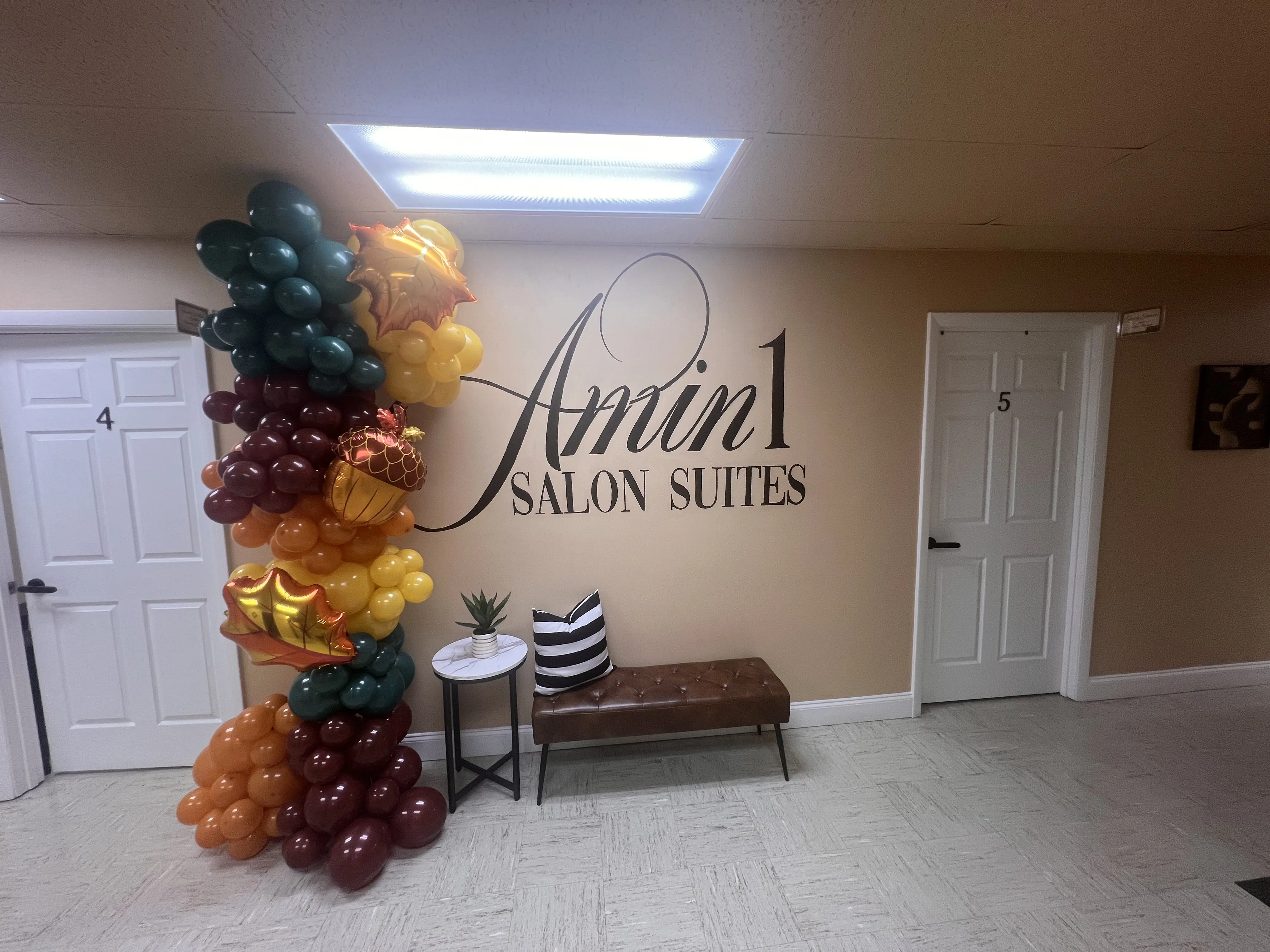 Furnished private salon suite at Amin 1 with modern styling station